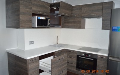 Угловая кухня из ЛДСП EGGER Венге Мали